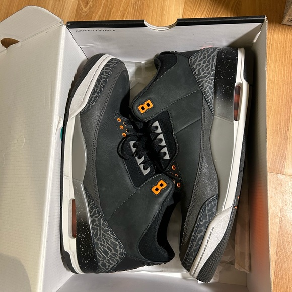 Black and Orange Shoe Box main image 5